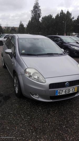 Fiat Grande Punto 1.3 jtd Julho/07 - à venda - Ligeiros