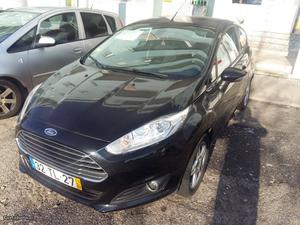 Ford Fiesta Titaniu 1.6TDCI 95CV Julho/13 - à venda -