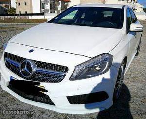 Mercedes-Benz A 180 A 180 AMG Sport Line Fevereiro/14 - à