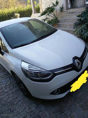 Renault Clio 1.5 Dynamic 90cv Dezembro/13 - à venda -