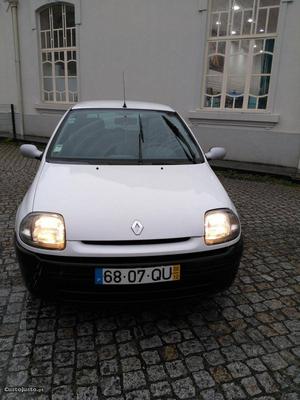 Renault Clio 1.9 dCI VAN Dezembro/00 - à venda - Ligeiros