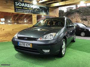 Ford Focus 1.4SW c/NOVA 70milKm Maio/04 - à venda -