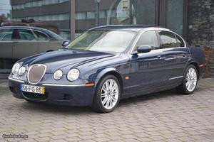 Jaguar S-Type 2.7 D V6 Executive Fevereiro/08 - à venda -