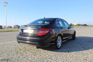 Mercedes-Benz C 250 AMG Maio/10 - à venda - Ligeiros