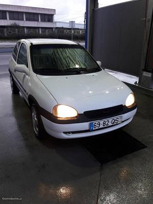 Opel Corsa. Dezembro/00 - à venda - Ligeiros Passageiros,