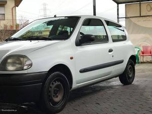 Renault Clio 1.9 Agosto/99 - à venda - Comerciais / Van,