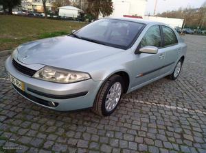 Renault Laguna v Março/01 - à venda - Ligeiros