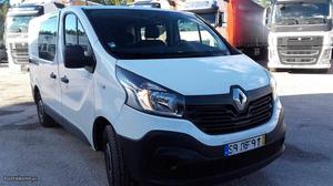 Renault Trafic 6 lugares-IVA Dedut Abril/16 - à venda -