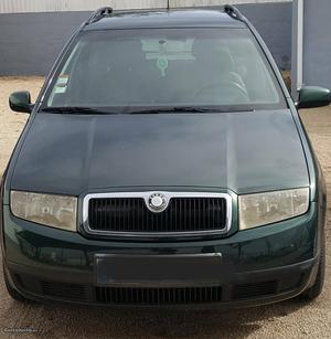 Skoda Fabia Mpi 1.4 Janeiro/02 - à venda - Ligeiros