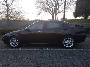 Alfa Romeo  JTD 105CV Outubro/98 - à venda -