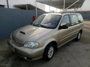 Kia Carnival Impecavel tdi Agosto/01 - à venda - Ligeiros