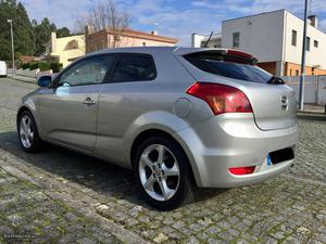 Kia Ceed coupe s 116cv diesel Junho/10 - à venda - Ligeiros
