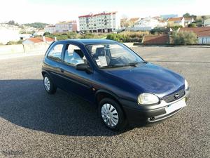 Opel Corsa 1.7 Diesel 5 lugares Revisão Feita Janeiro/98 -