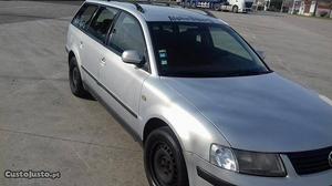 VW Passat 1.9 tdi carrinha Junho/98 - à venda - Ligeiros