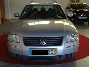 VW Passat Variant 1.9 TDI Novembro/04 - à venda - Ligeiros