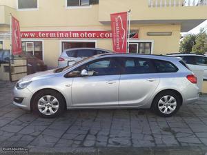 Opel Astra Sport Tourer 1.7CDTI Maio/14 - à venda -