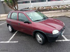 Opel Corsa corça b Agosto/95 - à venda - Ligeiros