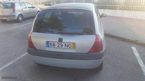 Renault Clio 1.2 Abril/99 - à venda - Ligeiros Passageiros,