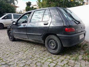Renault Clio Familiar Dezembro/97 - à venda - Ligeiros