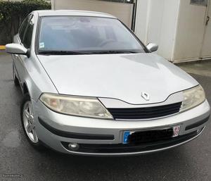 Renault Laguna 1.6 i carro Julho/01 - à venda - Ligeiros