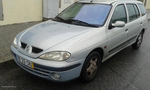 Renault Mégane RXE 1.4 a/c Novembro/99 - à venda -