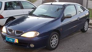 Renault Mégane coupe Fevereiro/99 - à venda -