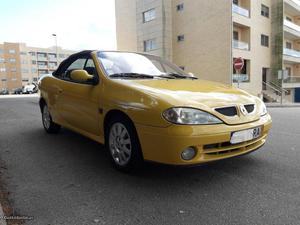 Renault Mégane v cabrio Janeiro/01 - à venda -