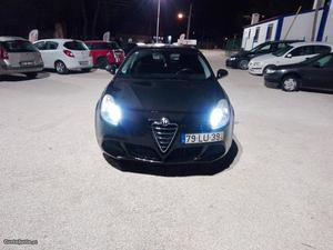 Alfa Romeo Giulietta  CV Diesel Julho/11 - à venda -