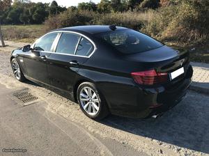 BMW 520 Berlina Janeiro/15 - à venda - Ligeiros