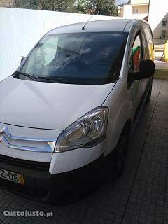 Citroën Berlingo 1.6 HDI 3 L Agosto/10 - à venda -