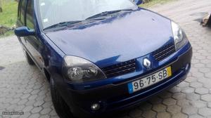 Renault Clio 1.2 gasolina Julho/01 - à venda - Ligeiros