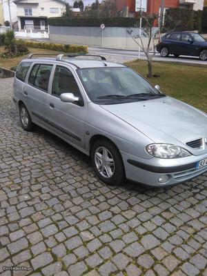 Renault Mégane V Junho/01 - à venda - Ligeiros