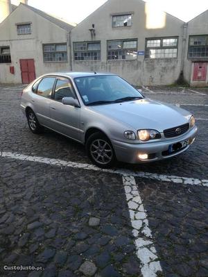 Toyota Corolla 1.4 VVTi - 16V. Março/00 - à venda -