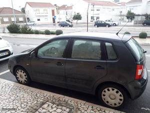 VW Polo Confortline Fevereiro/04 - à venda - Ligeiros