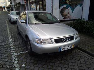 Audi A3 1.6 Dezembro/98 - à venda - Ligeiros Passageiros,