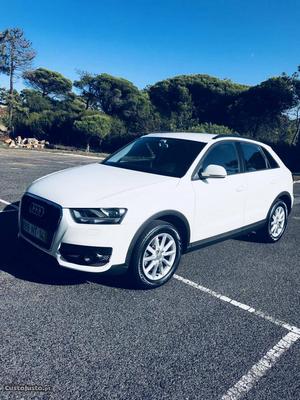 Audi Q3 2.0 TDI BusinessLine Junho/13 - à venda -