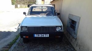 Isuzu PickUp 2.o d Novembro/81 - à venda - Pick-up/