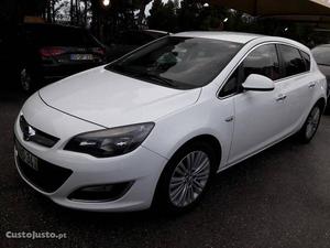 Opel Astra 1.7 CDTi Cosmo Maio/13 - à venda - Ligeiros