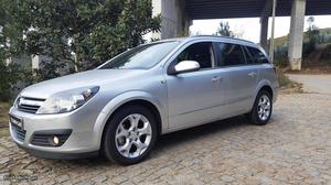 Opel Astra CDTI COSMO C/AC Janeiro/07 - à venda - Ligeiros
