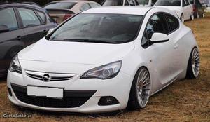 Opel Astra GTC CDTI Fevereiro/12 - à venda - Ligeiros