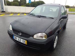 Opel Corsa 1.4i 16v Setembro/97 - à venda - Ligeiros