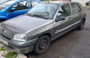 Renault Clio 1.2 Oasis Outubro/96 - à venda - Ligeiros