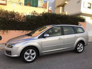 Ford Focus 1.6 tdci 109 cv Dezembro/06 - à venda - Ligeiros