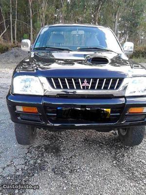 Mitsubishi L200 xcab 4x4 Março/98 - à venda - Pick-up/