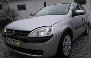 Opel Corsa 1.7 DTI - Confort Outubro/01 - à venda -