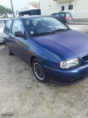 Seat Ibiza v Julho/98 - à venda - Ligeiros