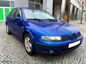 Seat Toledo 1.9tdi 110cv ac Outubro/99 - à venda - Ligeiros