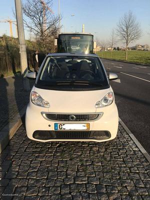 Smart ForTwo 0.8 cdi Junho/13 - à venda - Ligeiros