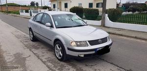 VW Passat 1.9 tdi 110cv Março/99 - à venda - Ligeiros