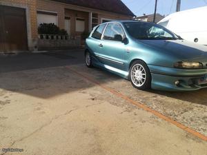 Fiat Bravo  cc Dezembro/96 - à venda - Ligeiros